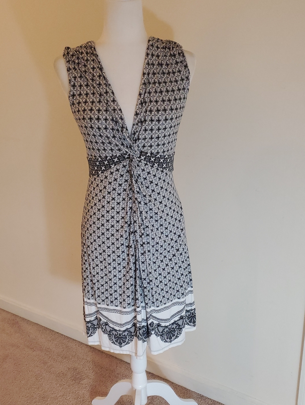 Express Black & White Knot-Front Midi Dress